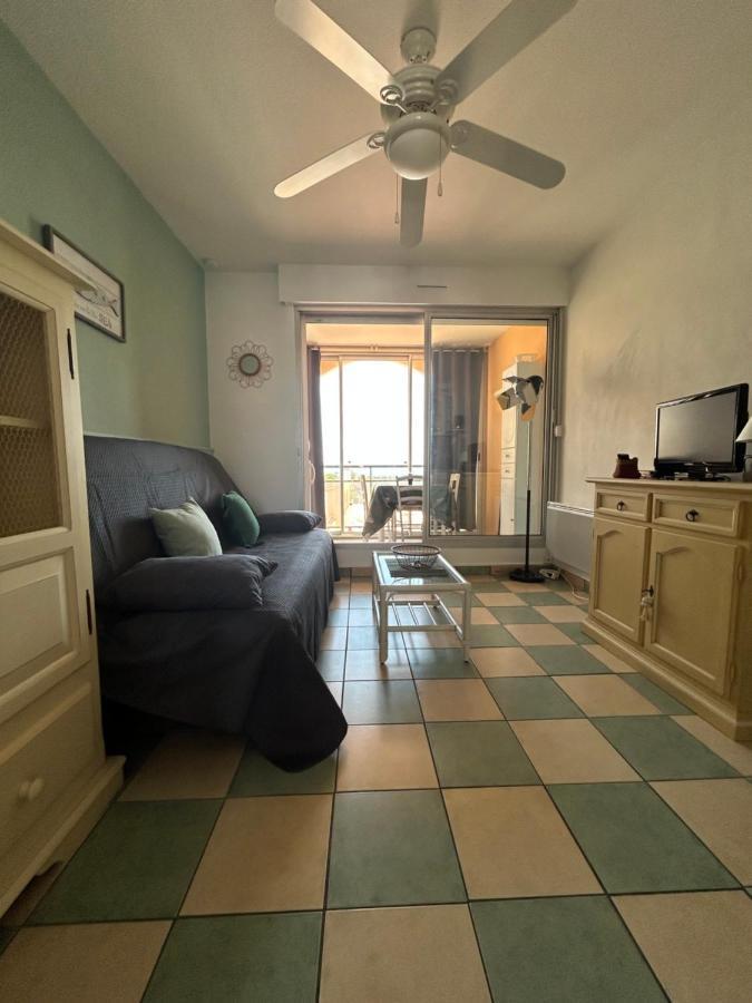 Studio Vue Mer Situe A Cote De La Plage Quartier Des Quilles Sète Exterior foto
